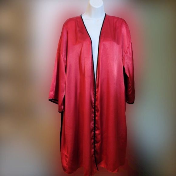 CARROLL REED COLLECTIONS VINTAGE SHORT STYLE RED W/ BLACK TRIM DRESSING GOWN - Picture 2 of 7